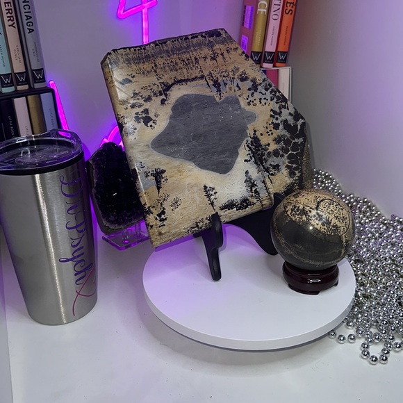 Picture Jasper Sphere - PJASPERSPH-001 78MM - Picture 8 of 8